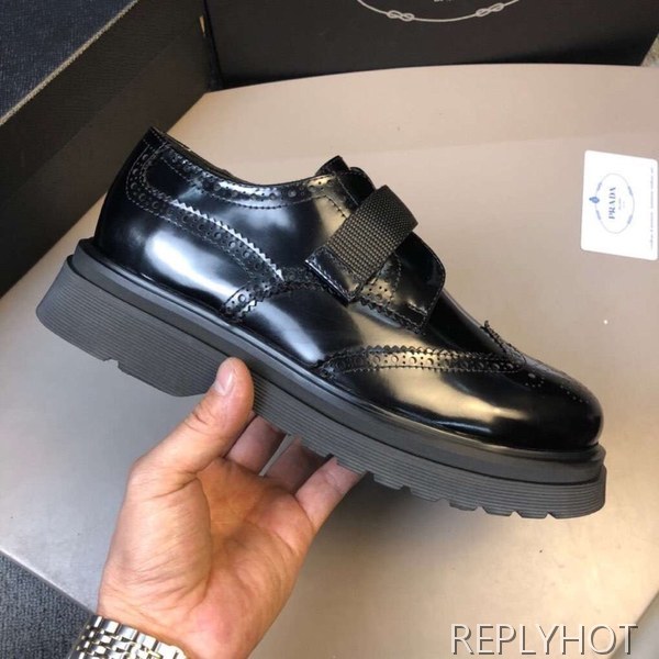 프라다 2020 스트랩 윙팁로퍼