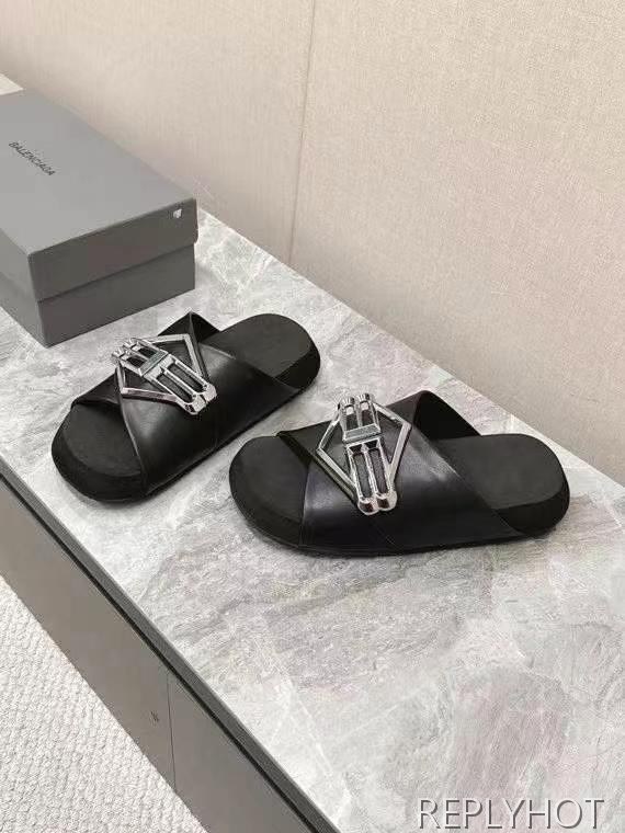 발렌시아가 2025 BB로고 와펜 슬리퍼 샌들 뮬