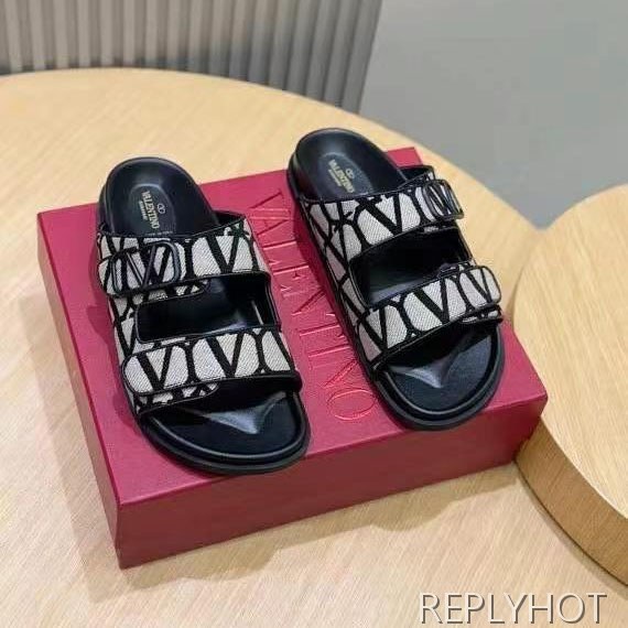 발렌티노 2025 VLogo Toile Iconographe double strap 샌들 슬리퍼