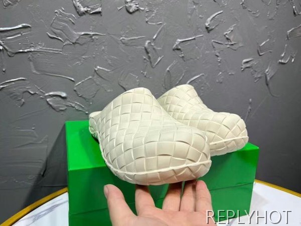 보테가베네타 2023 인트레치아토 슬라이드 뮬 샌들 슬리퍼