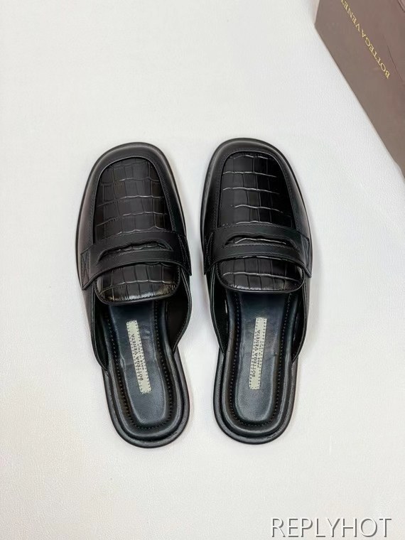 보테가베네타 2022 뮬 샌들