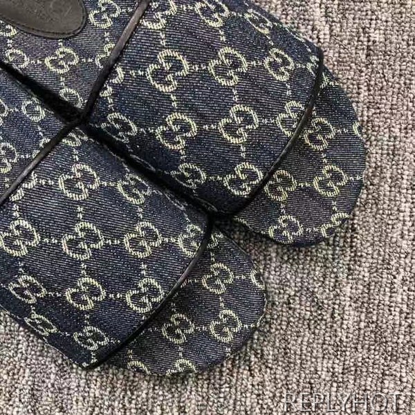 구찌 2022 GG 캔버스 슬라이드 샌들