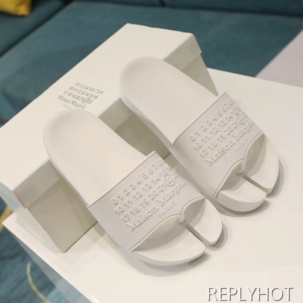 마르지엘라 2021 타비 슬리퍼