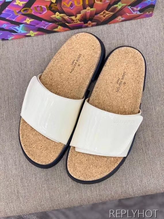 루이비통 2020 코르크 비치샌들