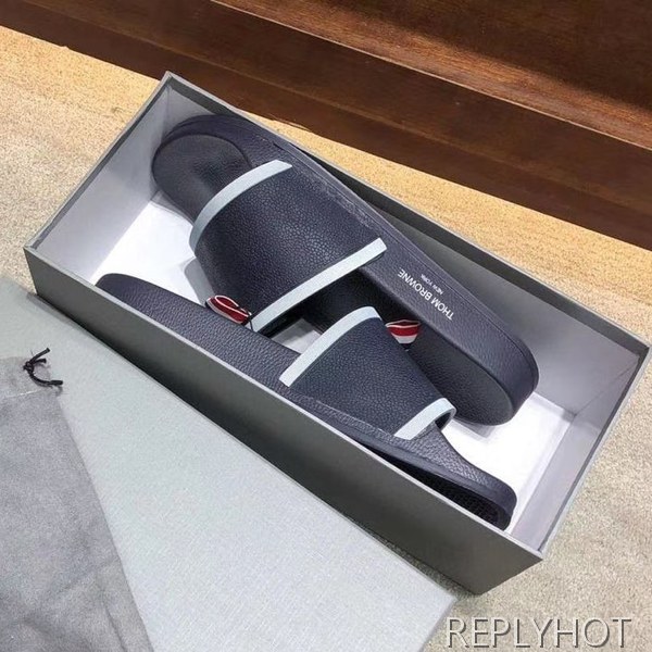 톰브라운 2020 삼선테이프 비치샌들