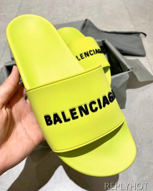 발렌시아가 2020 엠보로고 비치샌들 네온그린컬러