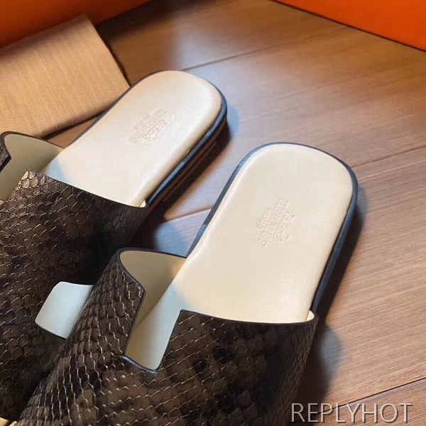 에르메스 2020 파이톤패턴 레더 이즈미르샌들