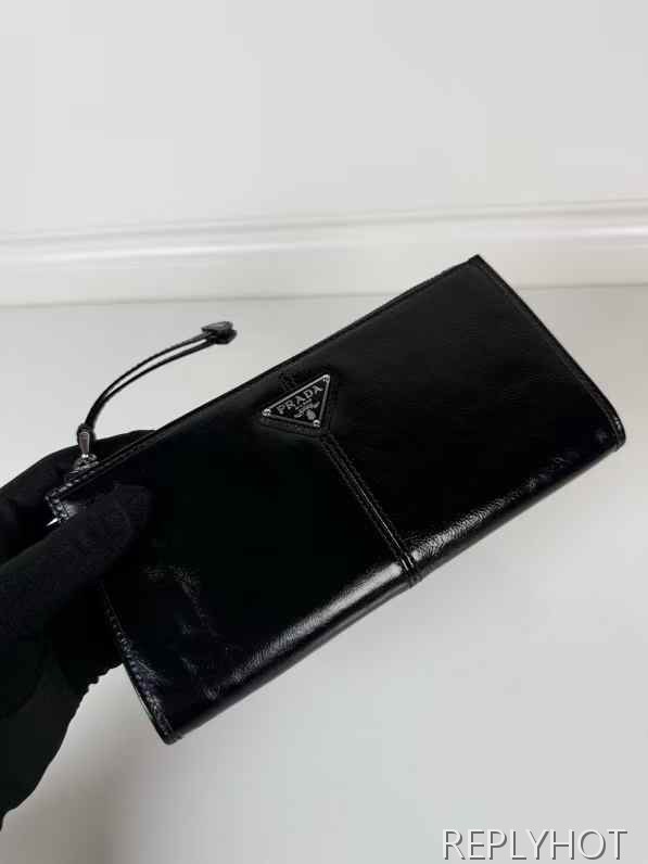 프라다 2025 2ML059 2CX7 F0002  반지갑 지갑