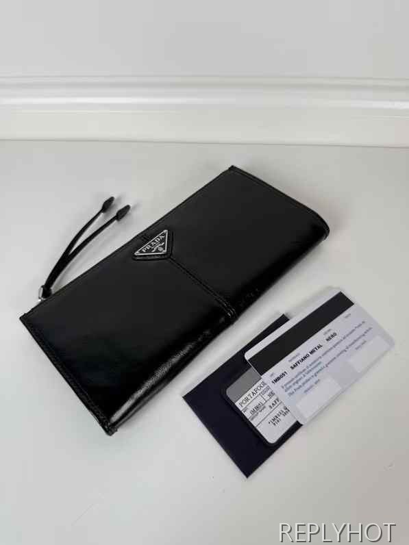 프라다 2025 2ML059 2CX7 F0002  반지갑 지갑