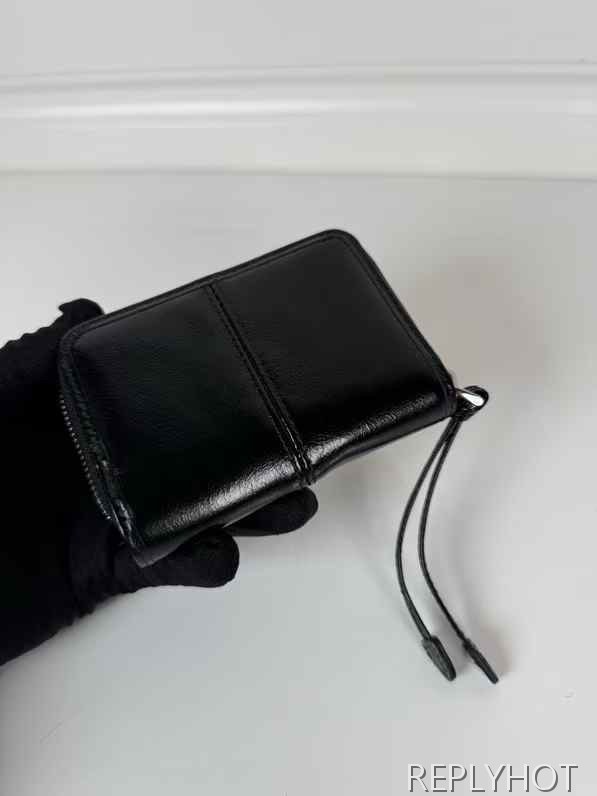프라다 2025 스틸 사피아노 와펜 지퍼 스트랩 반지갑 지갑