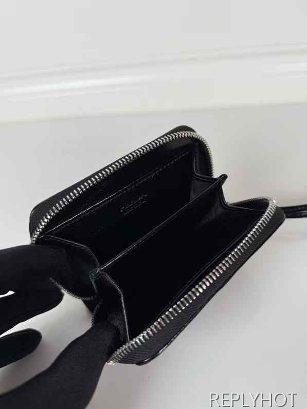 프라다 2025 스틸 사피아노 와펜 지퍼 스트랩 반지갑 지갑
