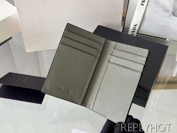 프라다 2025 밀라노로고 와펜 그레이컬러 오거나이저 지갑