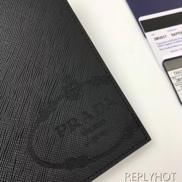 Prada 프라다 사피아노 Saffiano Passport Case , 2MV017