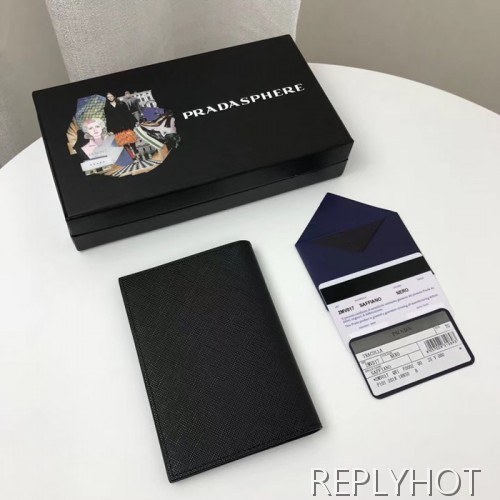 Prada 프라다 사피아노 Saffiano Passport Case , 2MV017