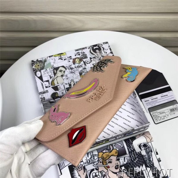 프라다 여성용 장지갑 1MF012 신상