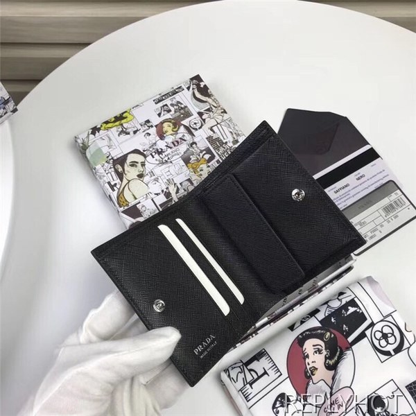 프라다 여성용 지갑 1MV204 신상