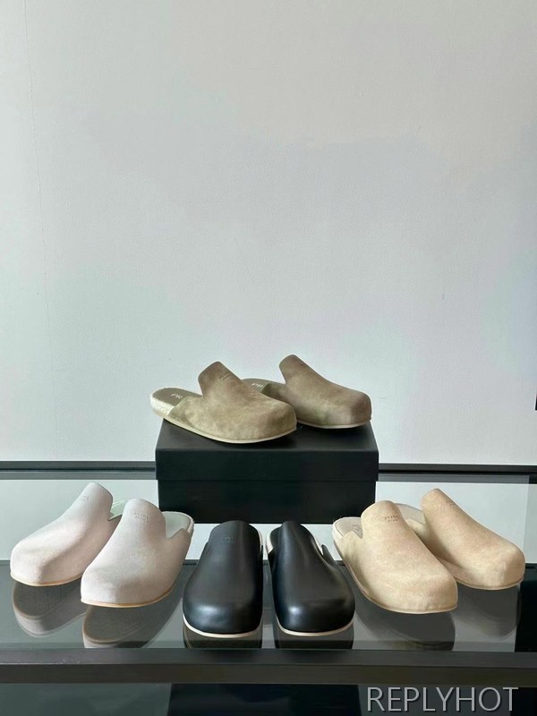 프라다 2025 로고 엠보 샌들 슬리퍼 신발