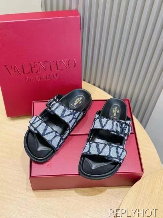발렌티노 2025 VLogo Toile Iconographe double strap 샌들 슬리퍼