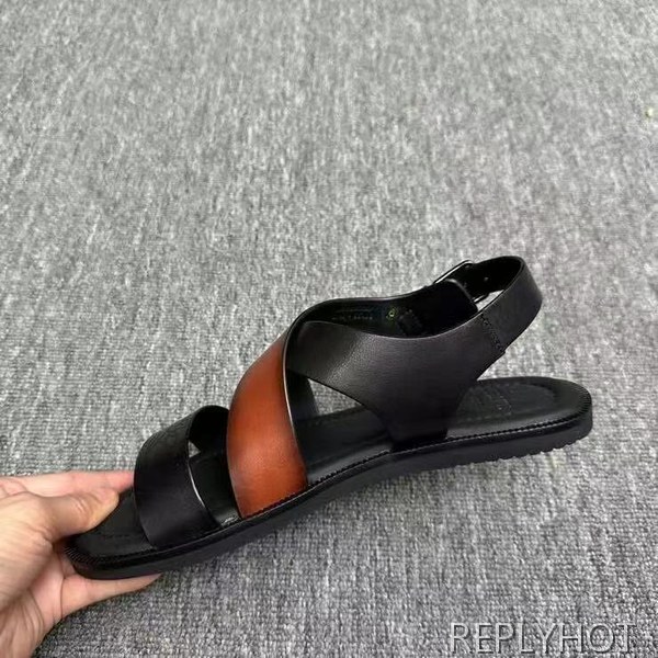 벨루티 2025  시프노스 패턴 가죽 샌들  신발