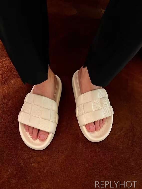 루이비통 2024 다미에 워터프론트 뮬 샌들 슬리퍼 신발