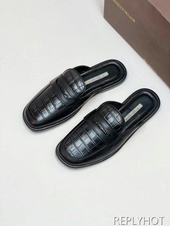 보테가베네타 2022 뮬 샌들