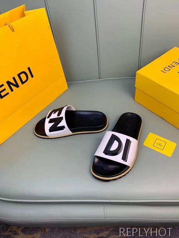 펜디 2022 로고 엠보 비치 샌들