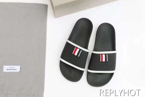 톰브라운 2022 블랙 화이트 파이핑 테이프 비치 샌들 슬라이드