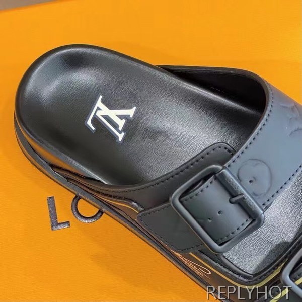 루이비통 2021 LV트레이너 뮬 샌들