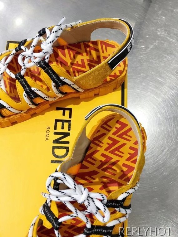 펜디 2021 자카드 스트랩 샌들