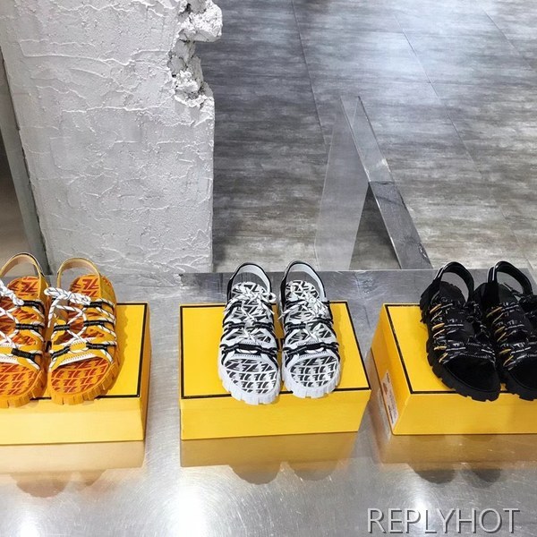 펜디 2021 자카드 스트랩 샌들