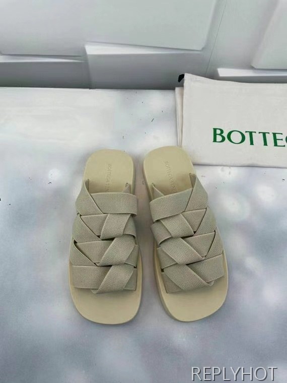 보테가베네타 2021 인트레아토 비치 샌들