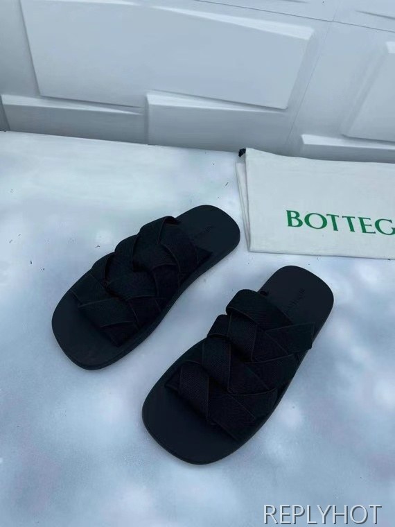 보테가베네타 2021 인트레아토 비치 샌들