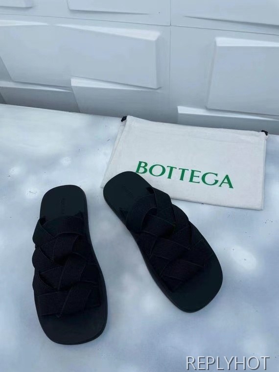 보테가베네타 2021 인트레아토 비치 샌들