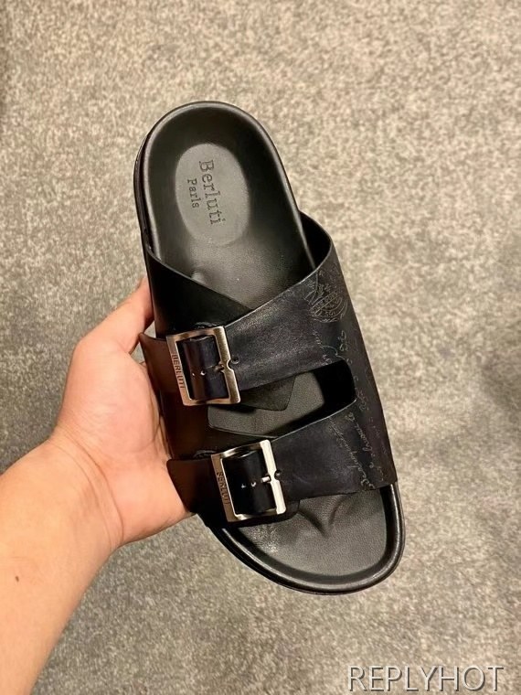 벨루티 2021 스크리토 더블 스트랩 샌들