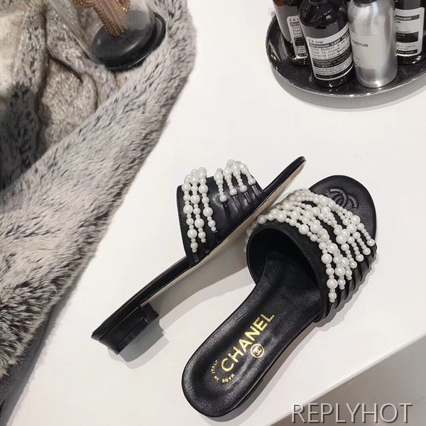 샤넬 진주 슬리퍼 블랙