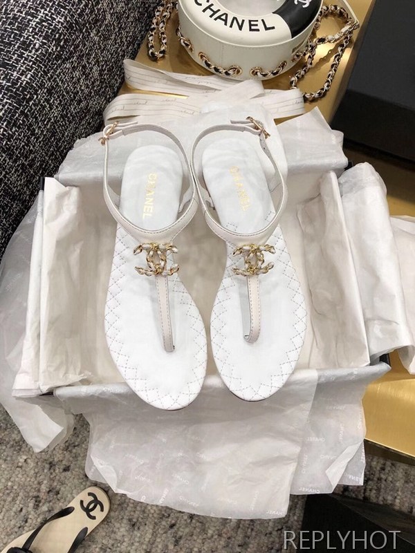 샤넬 cc로고샌들 화이트