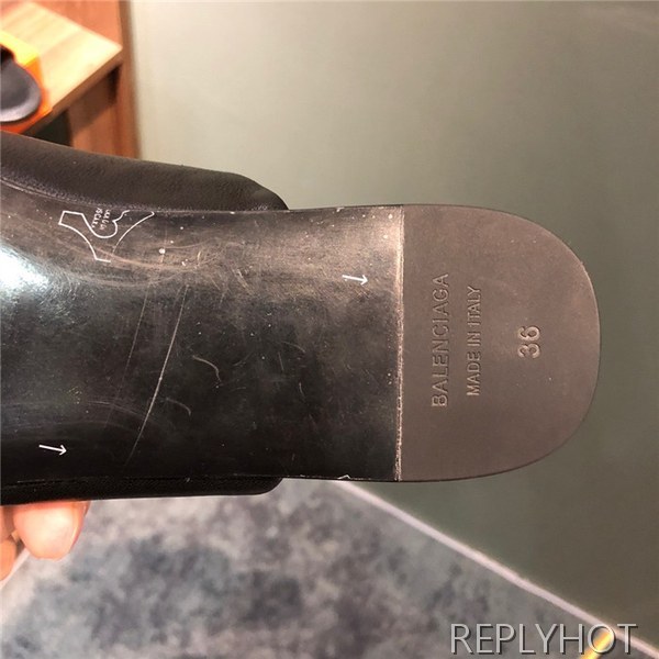 발렌시아가 슬리퍼 B60015-2 2020/신상 (255사이즈 주문제작)