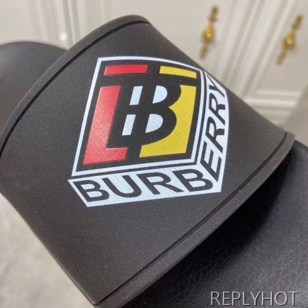 버버리 2020 러버 슬라이드 샌들