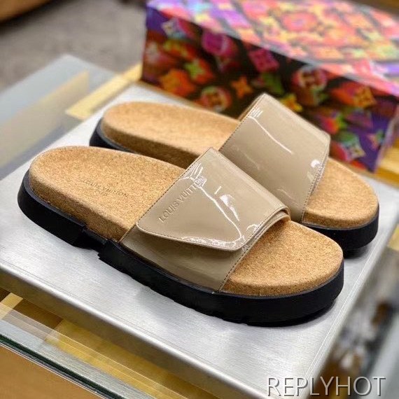 루이비통 2020 코르크 비치샌들