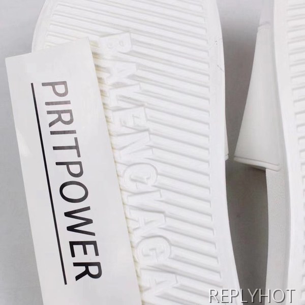 발렌시아가 2020 엠보로고슬리퍼 화이트컬러