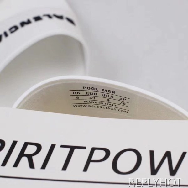 발렌시아가 2020 엠보로고슬리퍼 화이트컬러