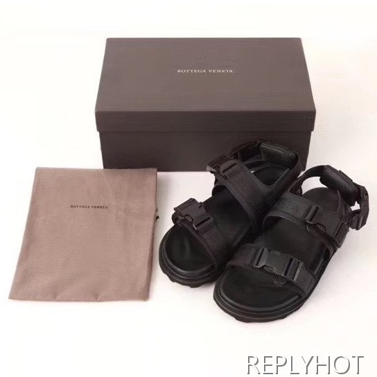 보테가베네타 2020 로고스트랩버클 샌들