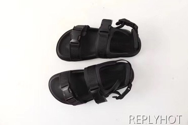 보테가베네타 2020 로고스트랩버클 샌들