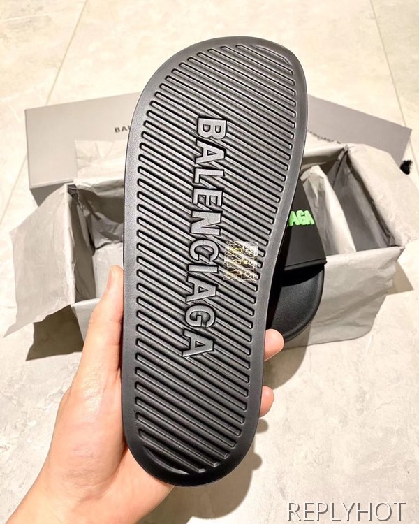 발렌시아가 2020 네온 엠보로고 비치샌들