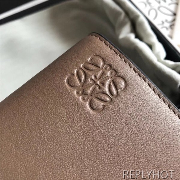 로에베 LONG Horizontal 지갑 L3044