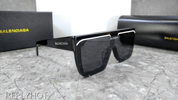 발렌시아가 SKI CAT 선글라스