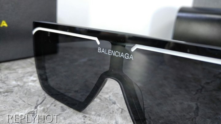 발렌시아가 SKI CAT 선글라스