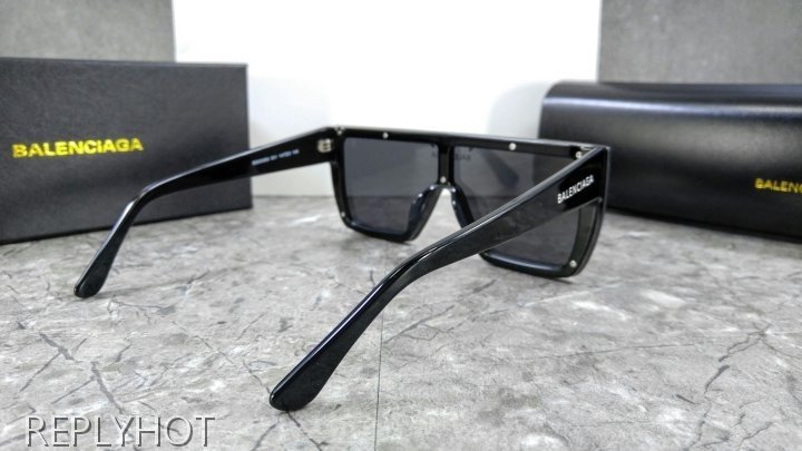 발렌시아가 SKI CAT 선글라스