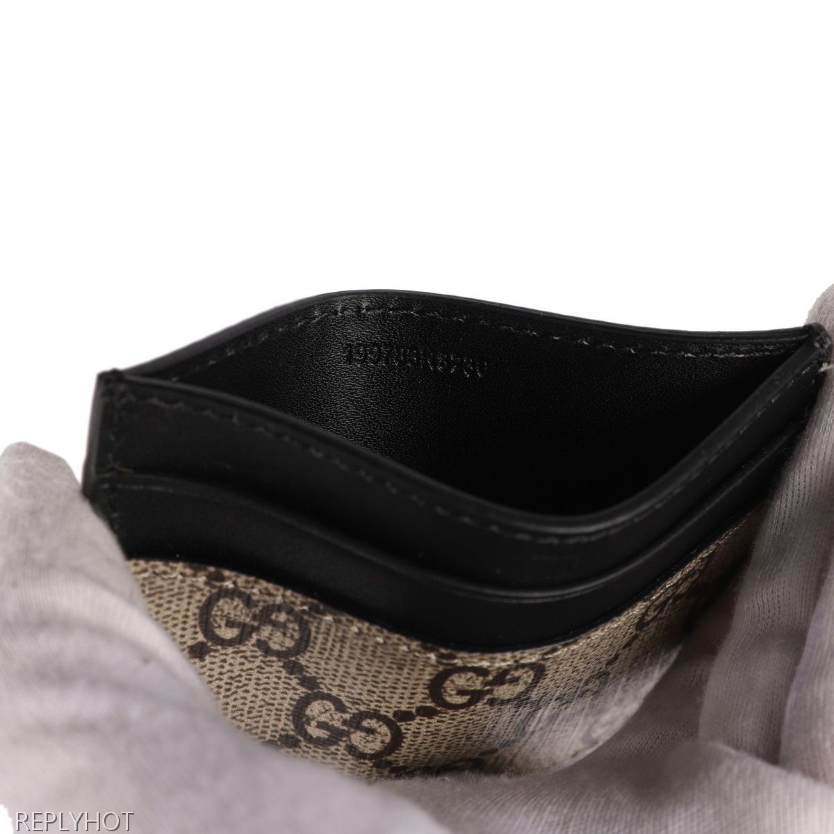 구찌 베스트리에 타이거 프린트 카드 지갑