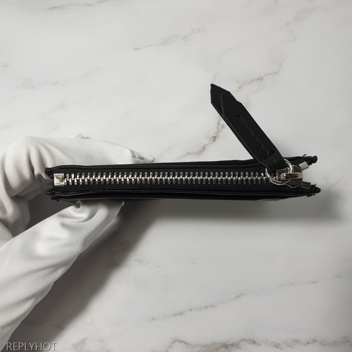 구찌 벌 프린트 카드 지갑